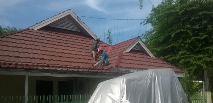 Renovasi Atap Rumah Perum Ramayana